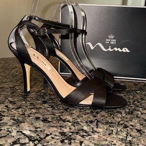 Nina New Yorkk Venus black satin 3.5” ankle strappy heels NIB 10M